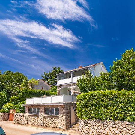 Apartment Tara With Seaview Кърк Екстериор снимка